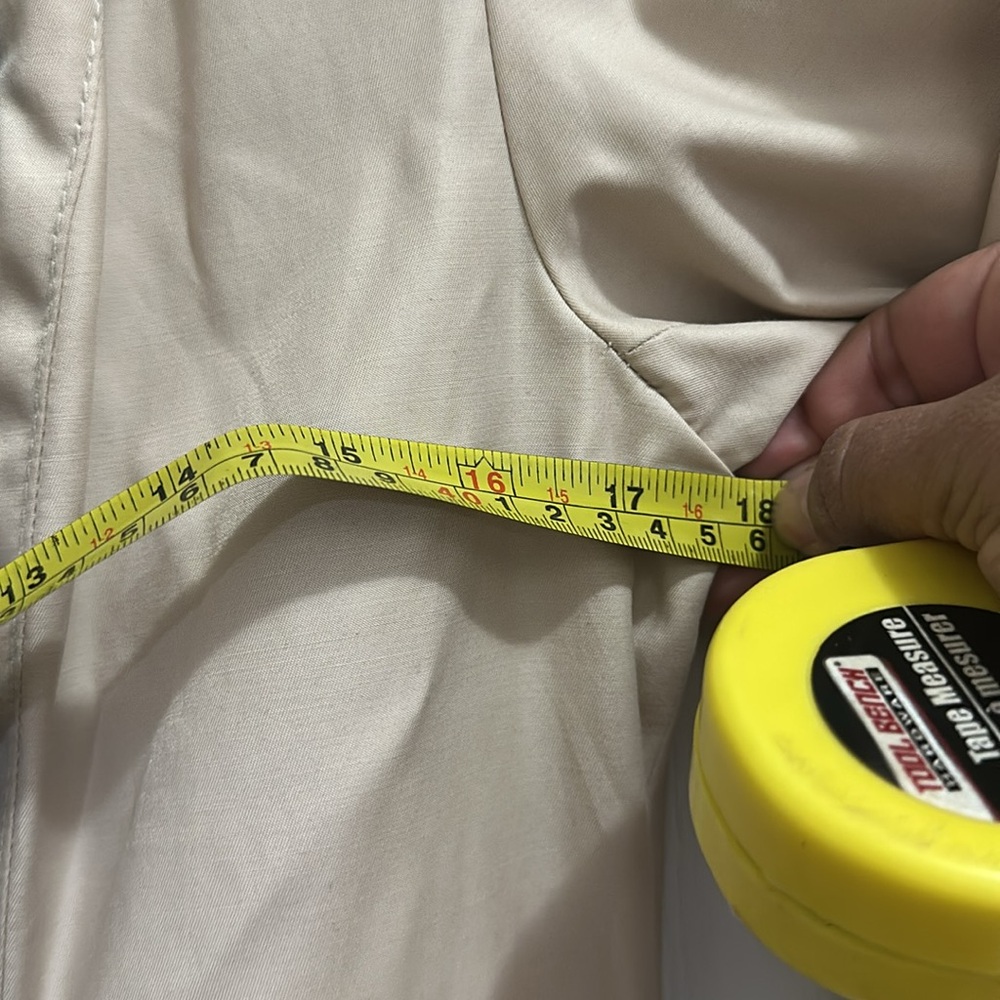Esprit size 8 tan trenchcoat - Picture 8 of 8